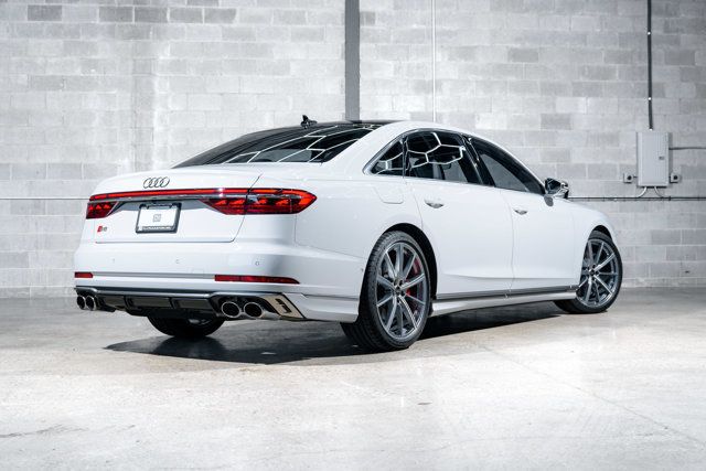 2023 Audi S8 Quattro photo 3