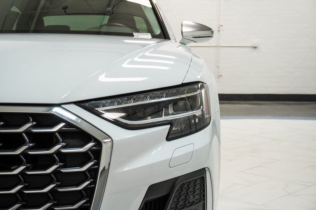 2023 Audi S8 4.0T Quattro photo 14