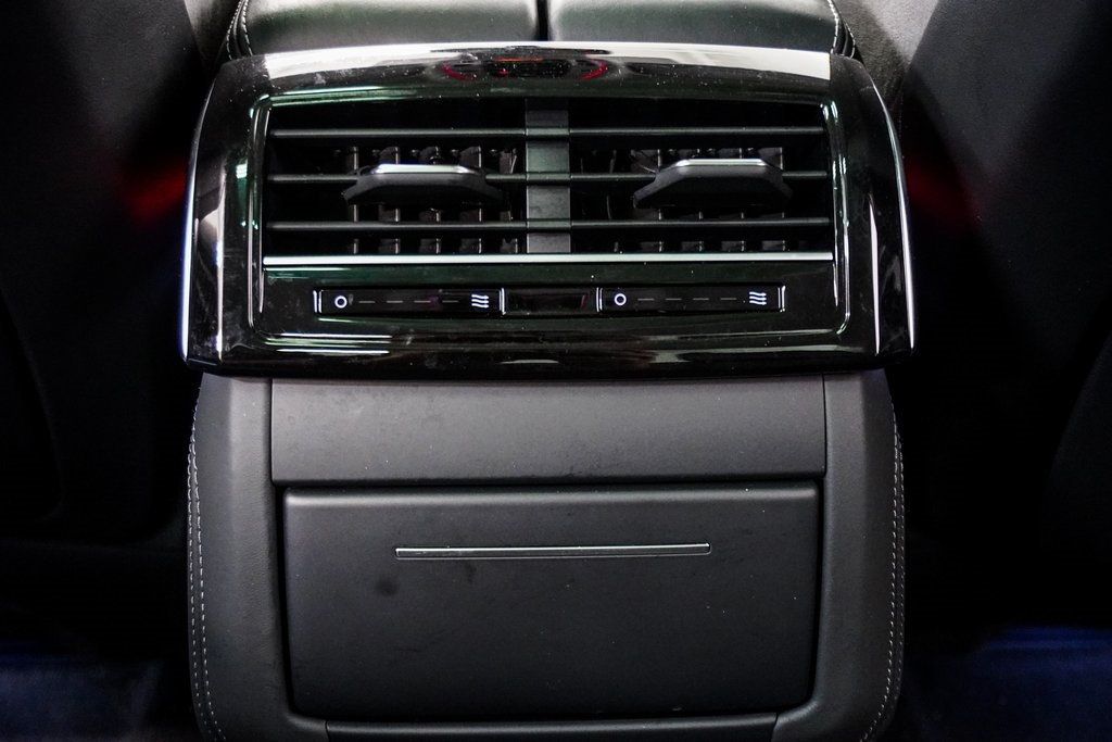 2023 Audi S8 4.0T Quattro photo 22