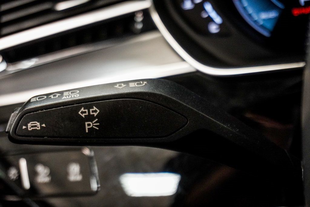 2023 Audi S8 4.0T Quattro photo 36