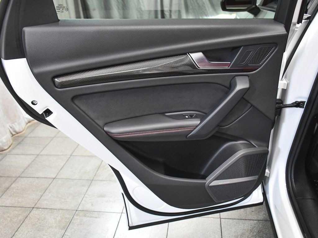 Audi SQ5 photo 15
