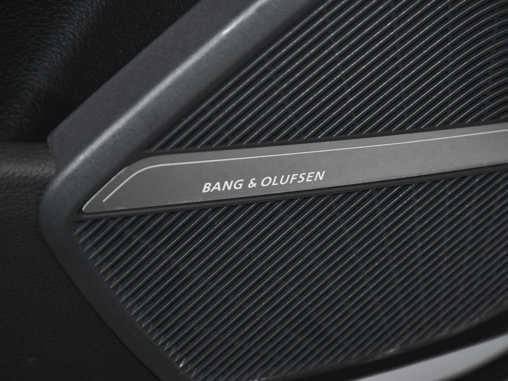 Audi SQ5 photo 16