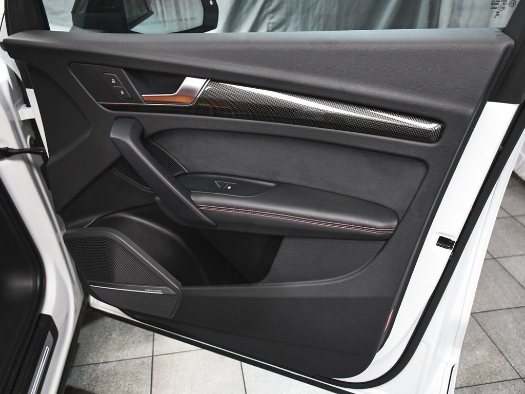 Audi SQ5 photo 20