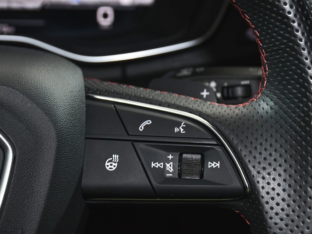 Audi SQ5 photo 45
