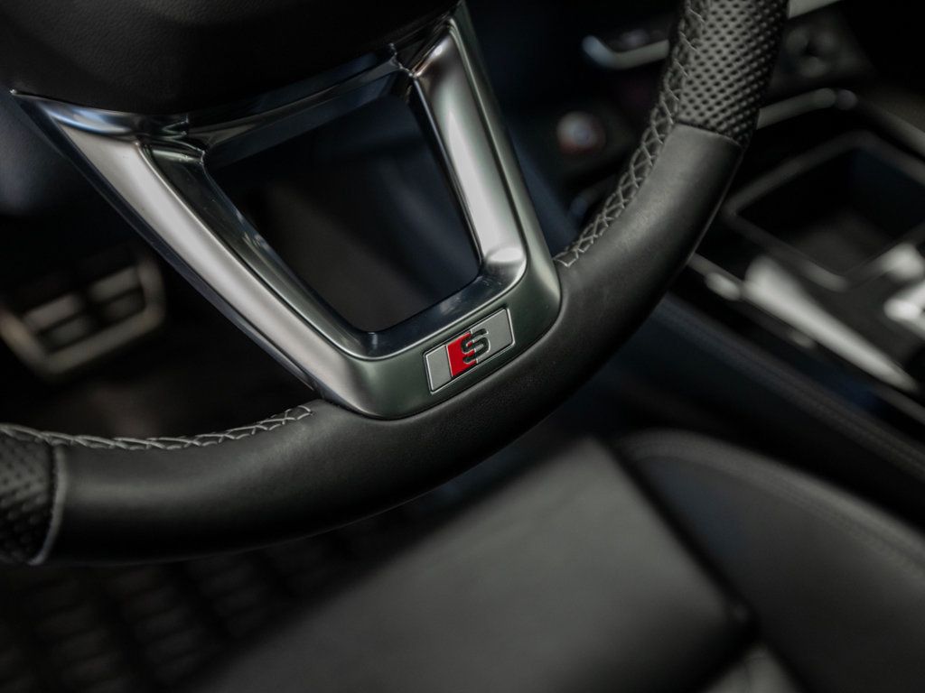 Audi SQ5 photo 18