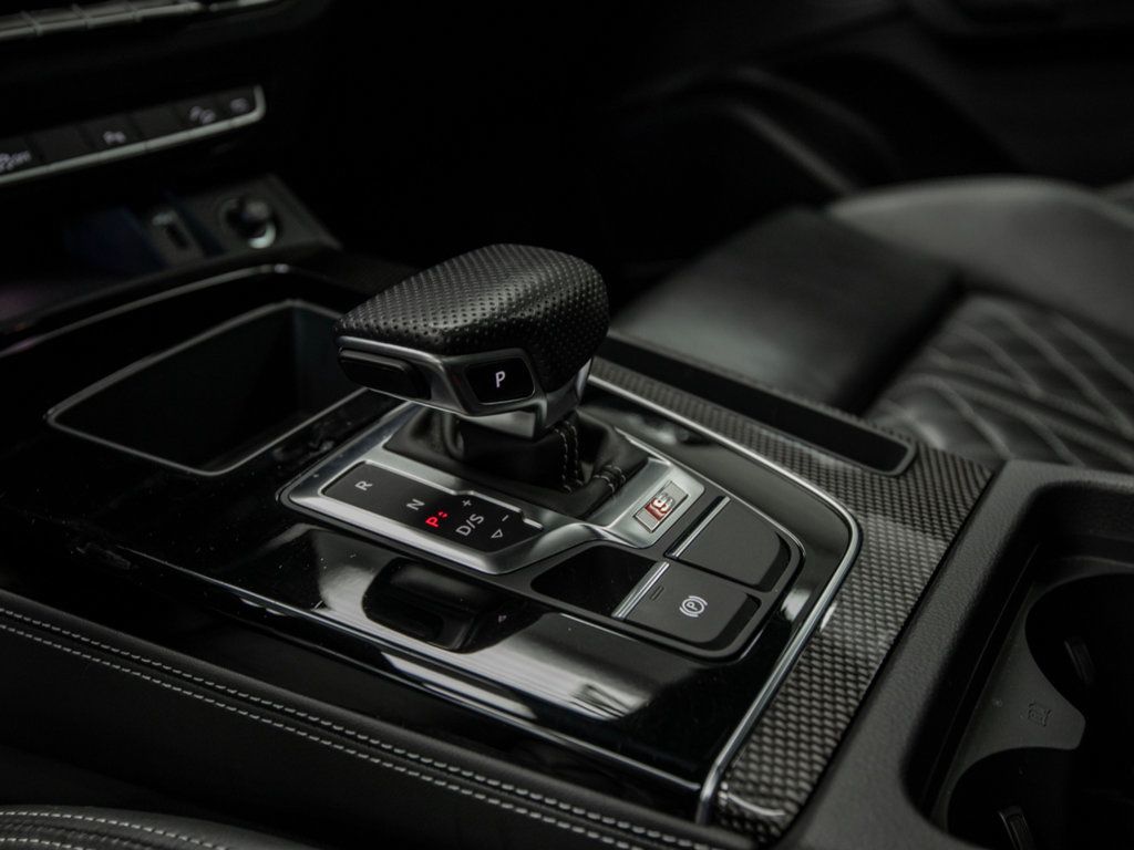 Audi SQ5 photo 26
