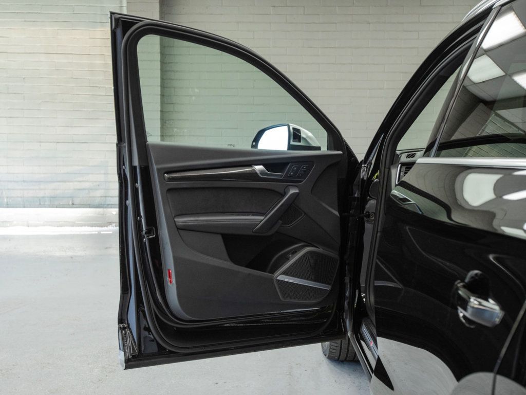Audi SQ5 photo 31
