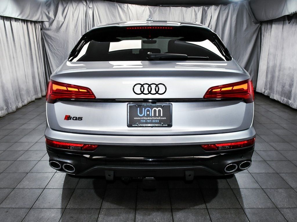 2023 Audi SQ5 Premium Plus photo 2