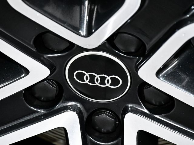 2023 Audi SQ5 Sportback Premium Plus - 22979732 - 90