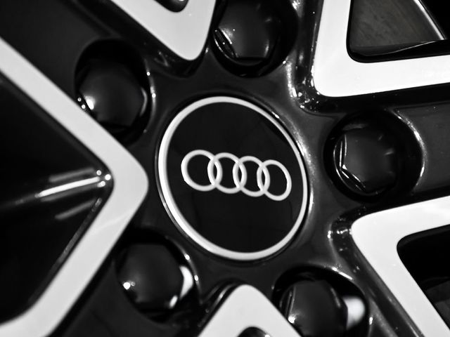 2023 Audi SQ5 Sportback Premium Plus - 23025958 - 93