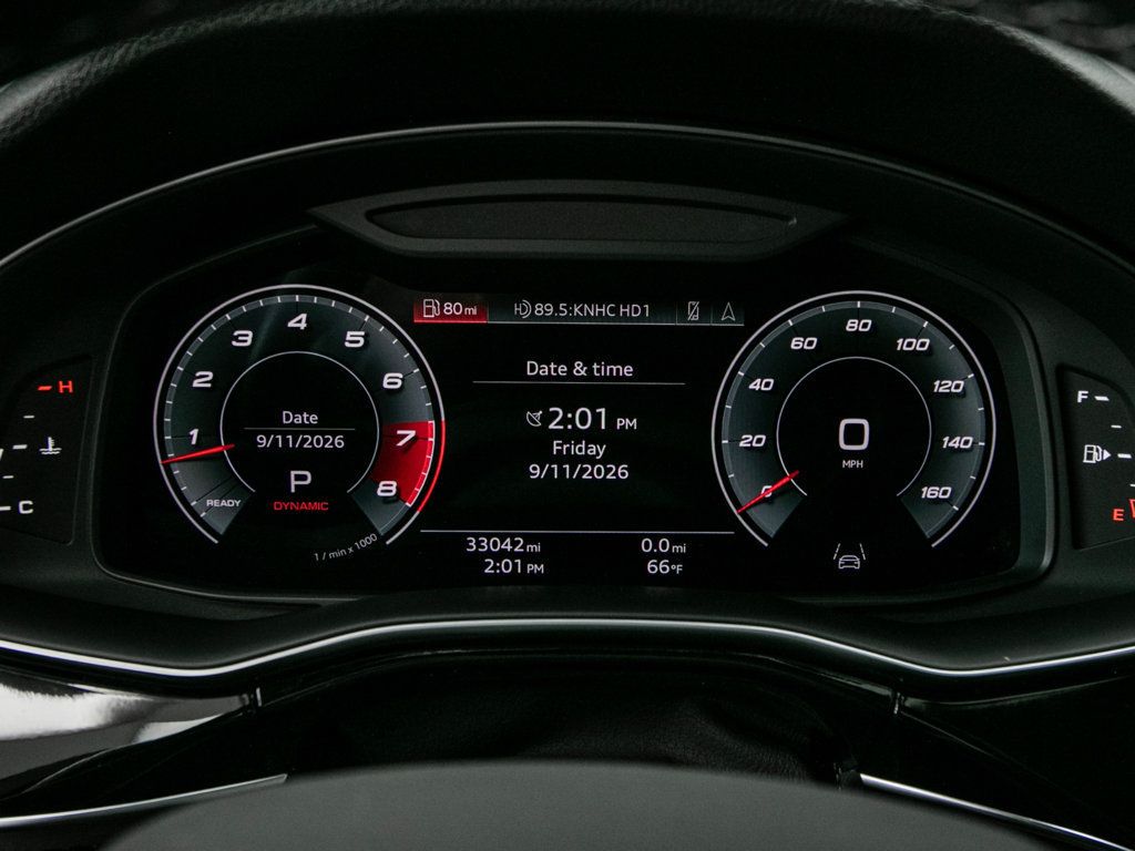 Audi SQ7 photo 17