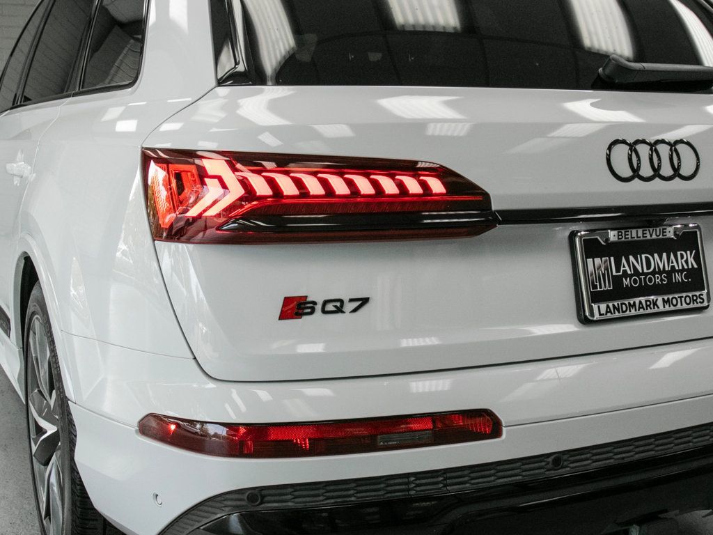 Audi SQ7 photo 34