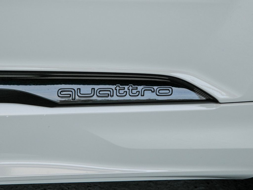 Audi SQ7 photo 8