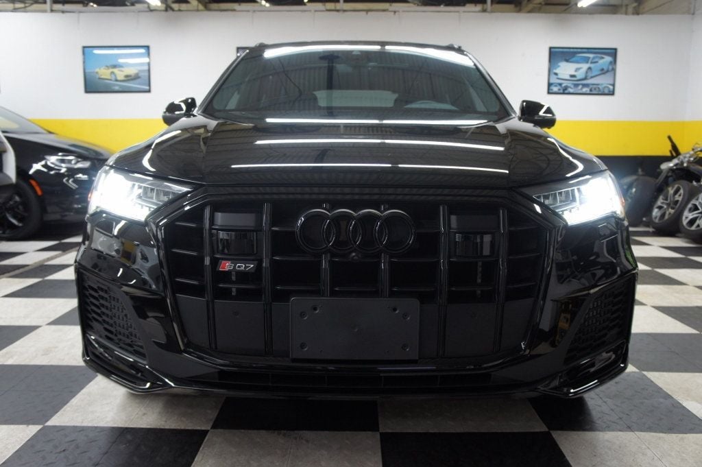 2023 Audi SQ7 SQ7 BLK/BLK - 22611220 - 0