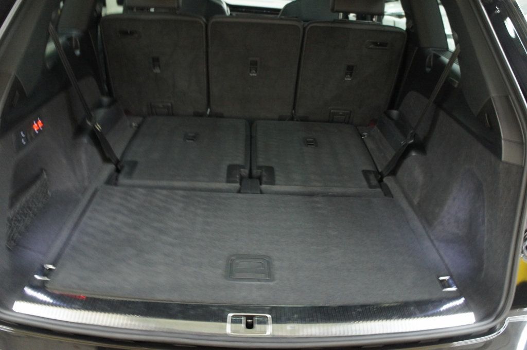 2023 Audi SQ7 SQ7, Just Serviced! - 22611220 - 45