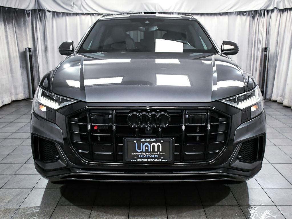 Audi SQ8 photo 2