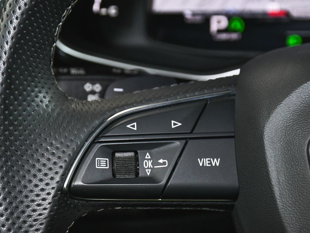 Audi SQ8 photo 41