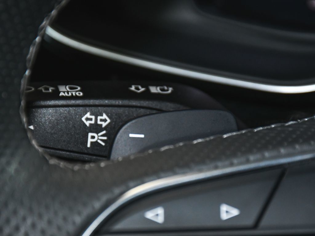 Audi SQ8 photo 42