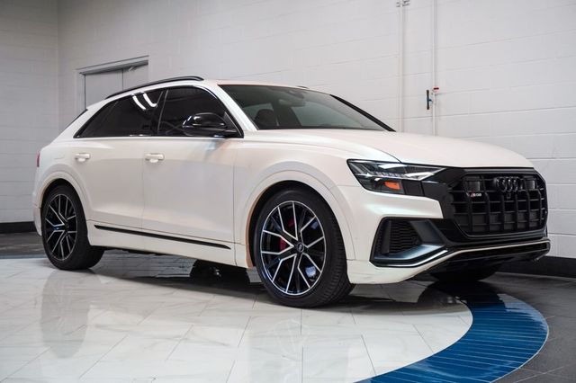 2023 Audi SQ8 Premium Plus's photo