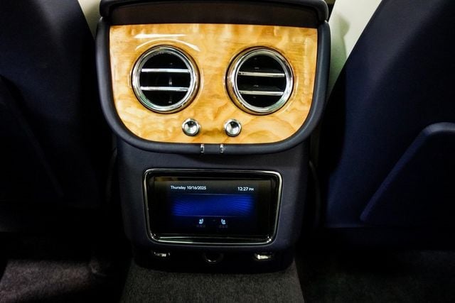 2023 Bentley Bentayga Azure AWD - 22941251 - 11