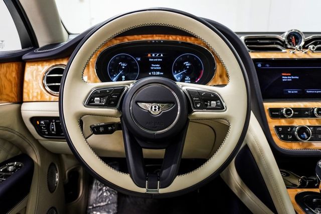 2023 Bentley Bentayga Azure AWD - 22941251 - 16