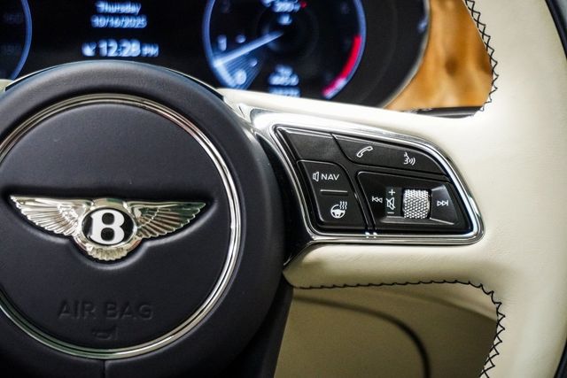 2023 Bentley Bentayga Azure AWD - 22941251 - 17