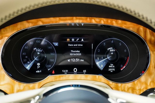 2023 Bentley Bentayga Azure AWD - 22941251 - 34