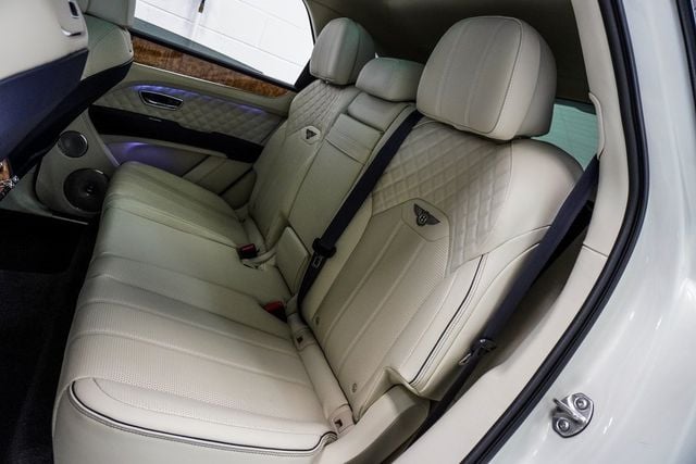 2023 Bentley Bentayga Azure AWD - 22941251 - 8