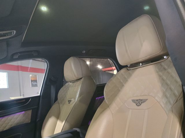 2023 Bentley Bentayga Azure AWD 1 Owner Clean Carfax - 23031117 - 16