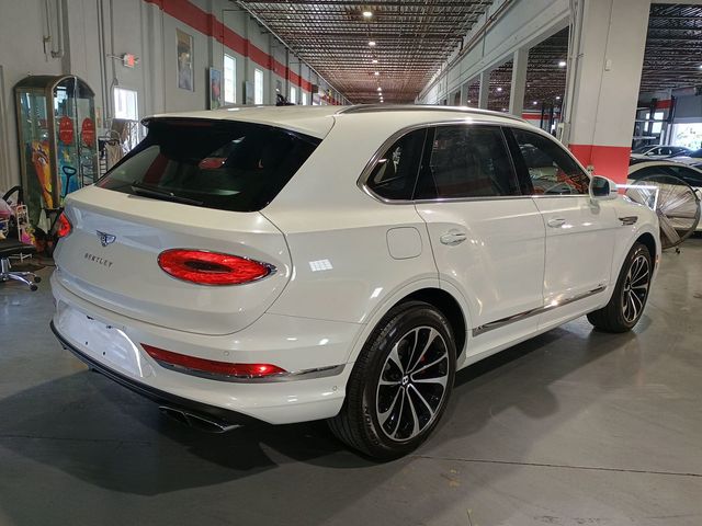 2023 Bentley Bentayga Azure AWD 1 Owner Clean Carfax - 23031117 - 4