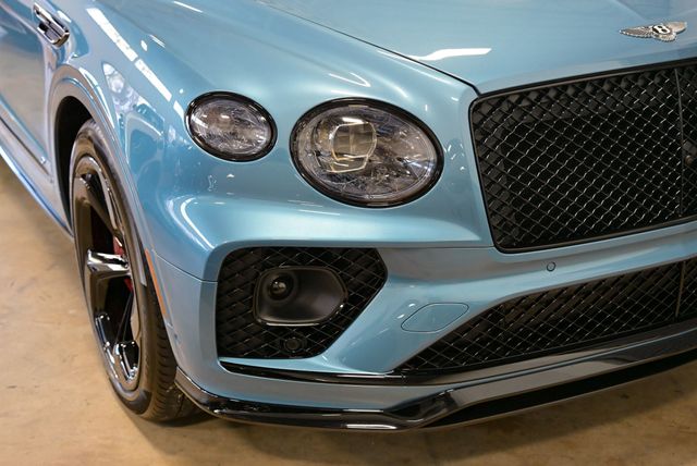 2023 Bentley Bentayga S AWD - 22998242 - 18