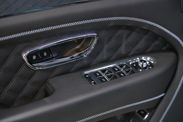 2023 Bentley Bentayga S AWD - 22998242 - 30