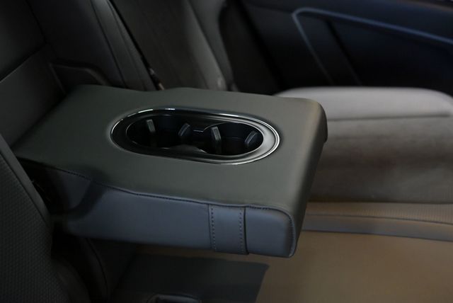 2023 Bentley Bentayga S AWD - 22998242 - 37