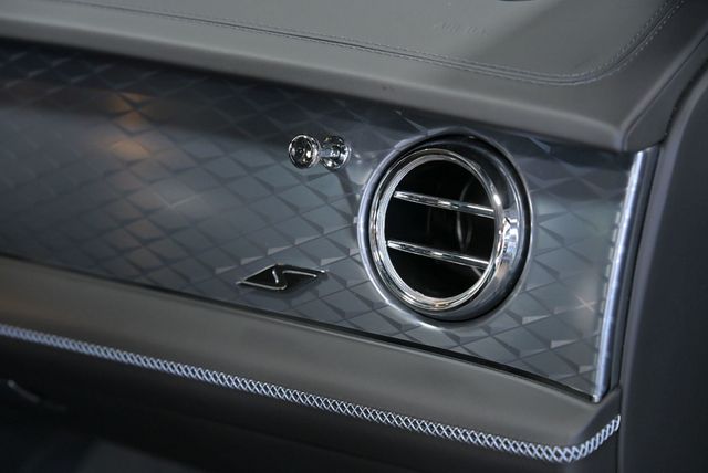 2023 Bentley Bentayga S AWD - 22998242 - 43