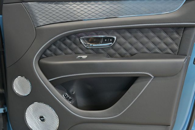 2023 Bentley Bentayga S AWD - 22998242 - 45