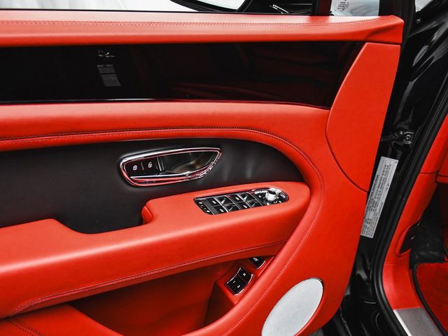 2023 Bentley Bentayga V8 - 23098379 - 9