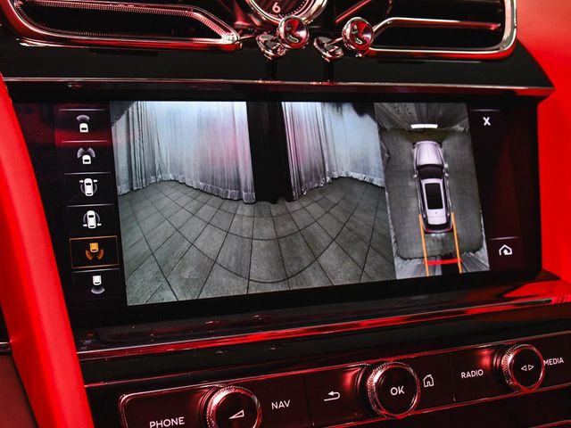 2023 Bentley Bentayga V8 - 23098379 - 36