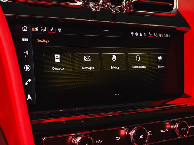 2023 Bentley Bentayga V8 - 23098379 - 57