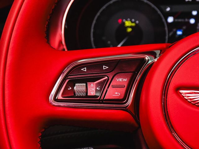 2023 Bentley Bentayga V8 - 23098379 - 61