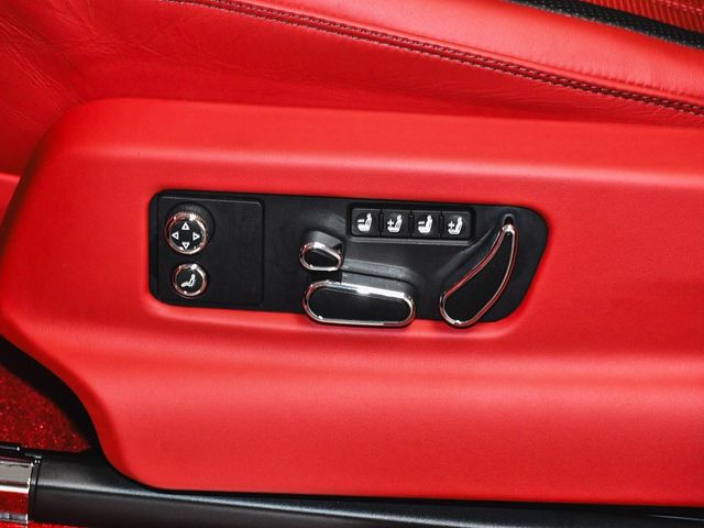 2023 Bentley Bentayga V8 - 23098379 - 72
