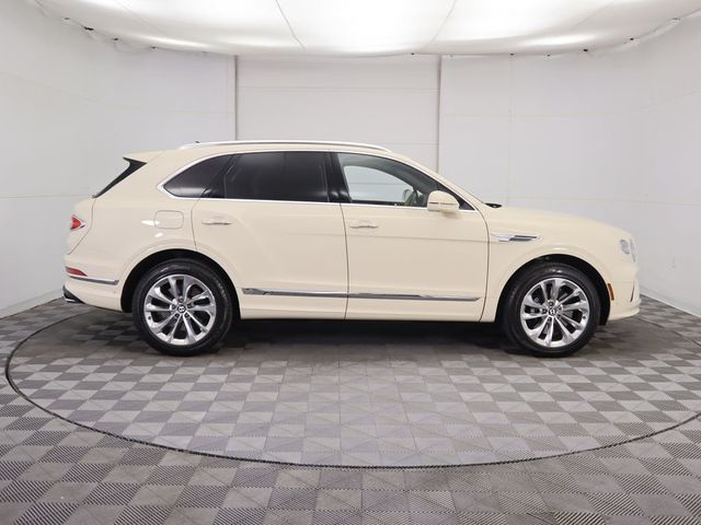 2023 Bentley Bentayga V8 AWD - 22972993 - 3