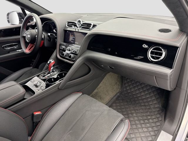 2023 Bentley Bentayga V8 AWD - 23037215 - 15