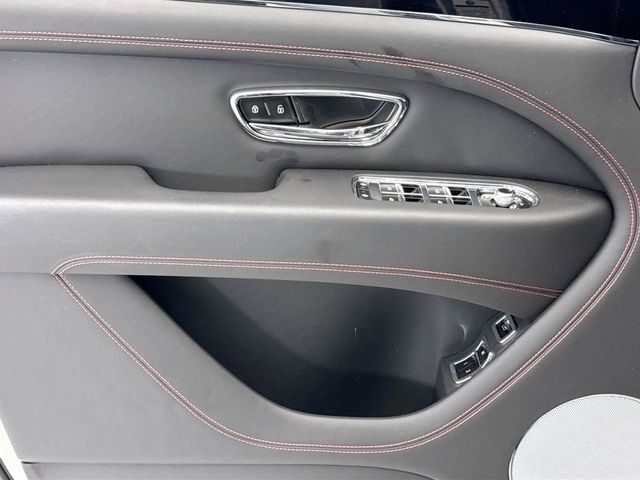 2023 Bentley Bentayga V8 AWD - 23037215 - 21
