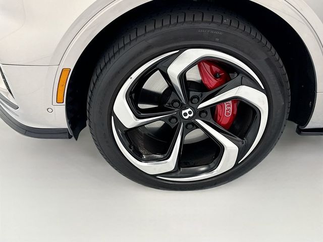 2023 Bentley Bentayga V8 AWD - 23037215 - 28