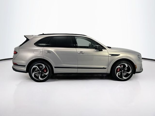 2023 Bentley Bentayga V8 AWD - 23037215 - 3