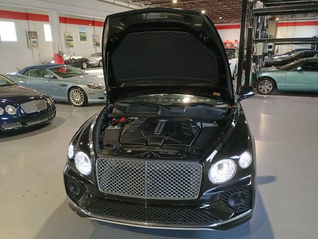 2023 Bentley Bentayga V8 AWD 1 Owner - 23008726 - 41