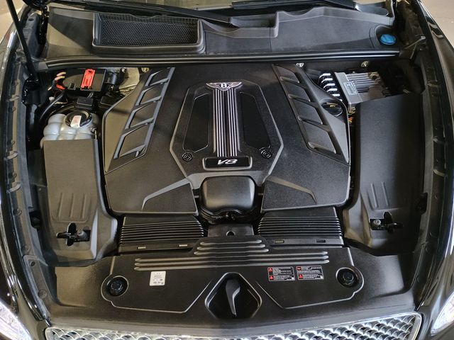 2023 Bentley Bentayga V8 AWD 1 Owner - 23008726 - 43