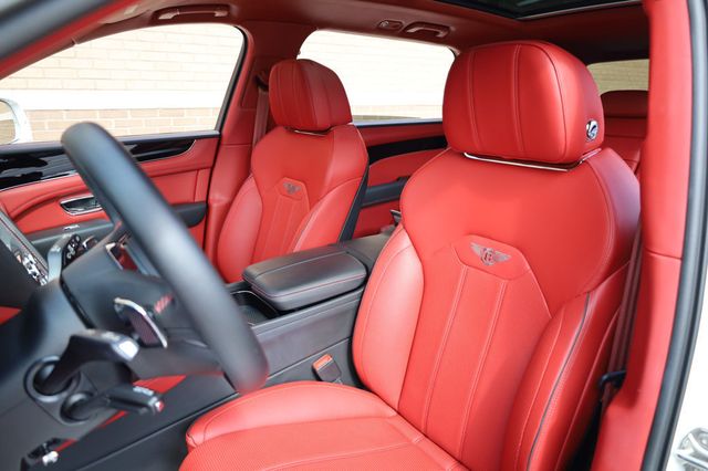 2023 Bentley Bentayga EWB AWD - 22898874 - 21