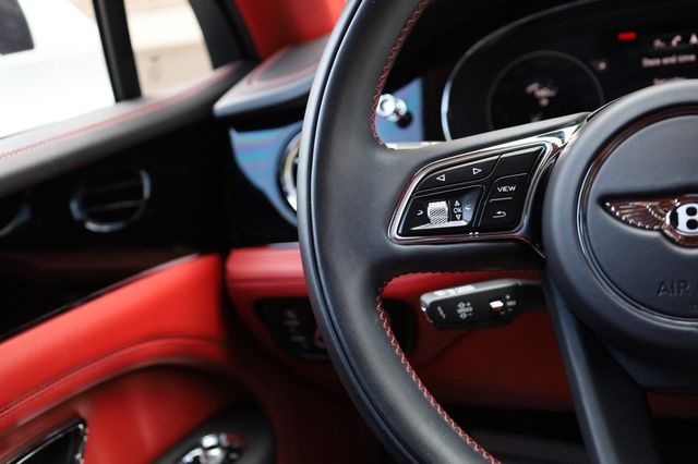 2023 Bentley Bentayga EWB AWD - 22898874 - 37