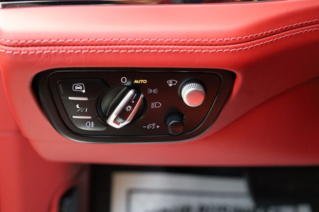 2023 Bentley Bentayga EWB AWD - 22898874 - 38